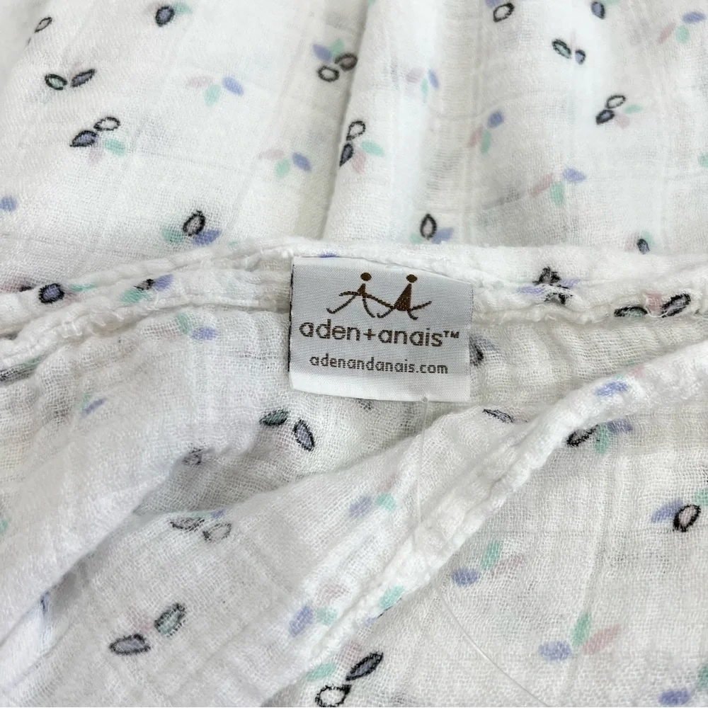 aden + anais White Floral Blanket Pink Accents Muslin Swaddle 44" X 45" Comfy - Picture 4 of 6